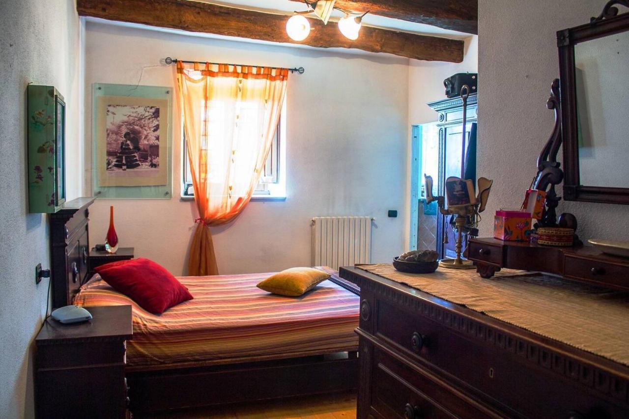 Tuscan Hills Near Florence - Stone House Викио Екстериор снимка